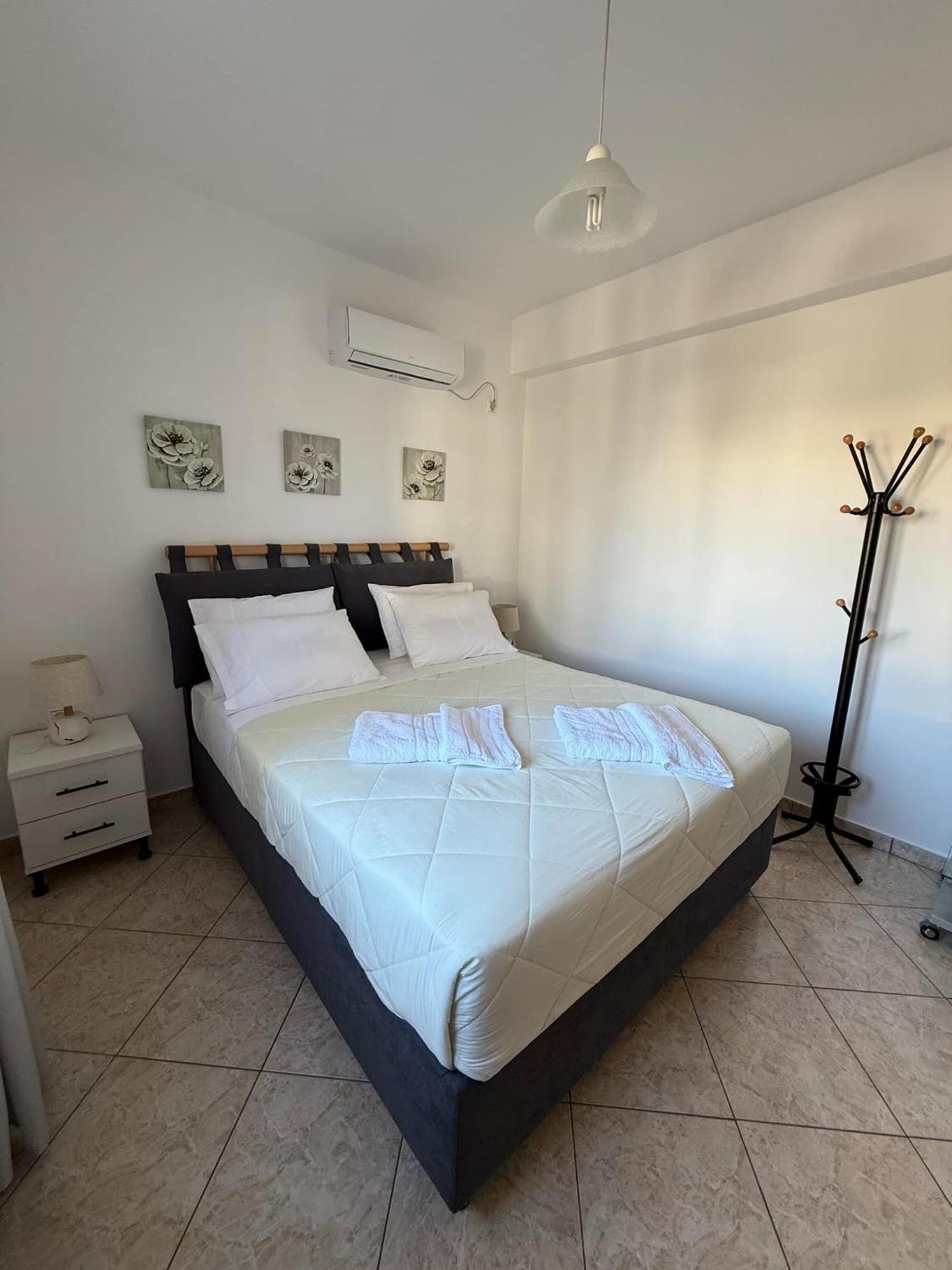 Dea House Apartment ฟินิกัส ภายนอก รูปภาพ